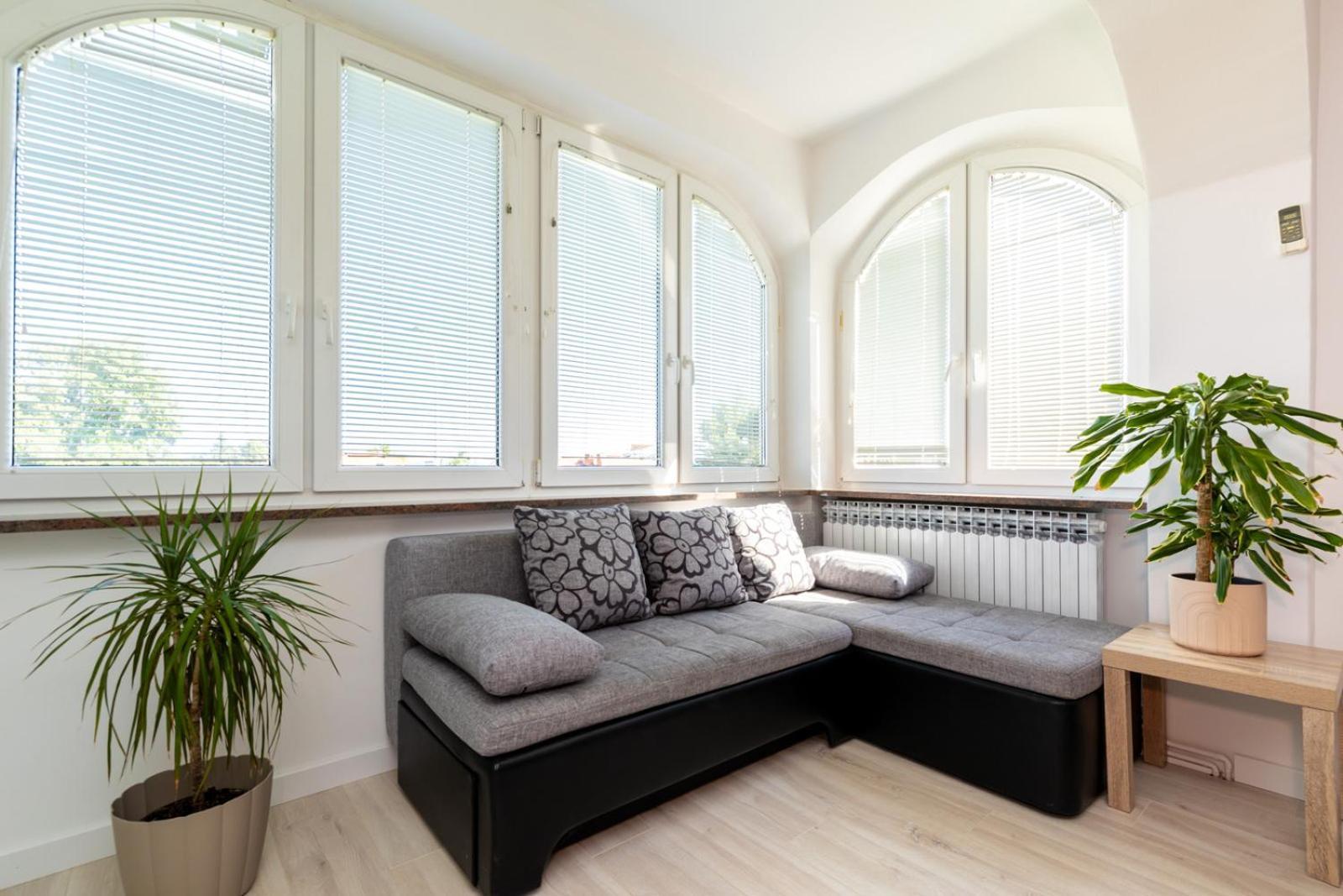 Apartment Meri คิร์ก ภายนอก รูปภาพ